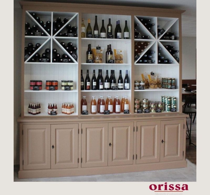 Credenza porta bottiglie